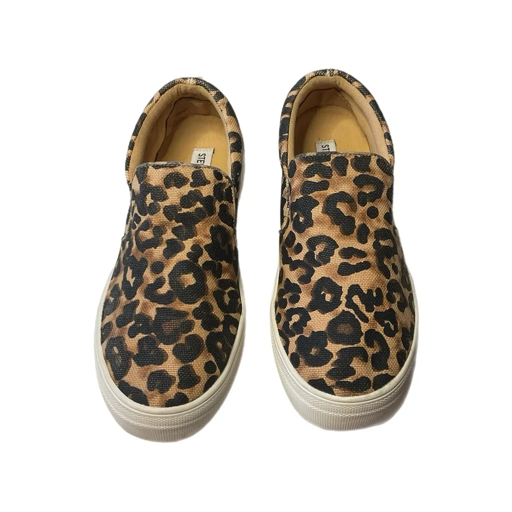 Steve Madden Gills-A Slip on Platform Sz 10M On Trend Leopard Print